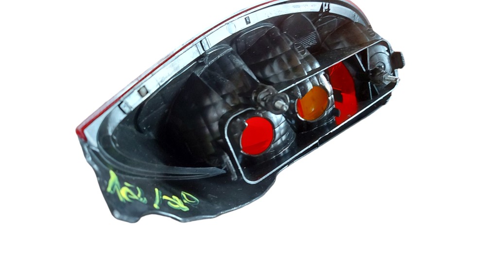 Lanterna Traseira Direita Celta 2003 2002 2005 C Detalhe Direito Vermelho 4