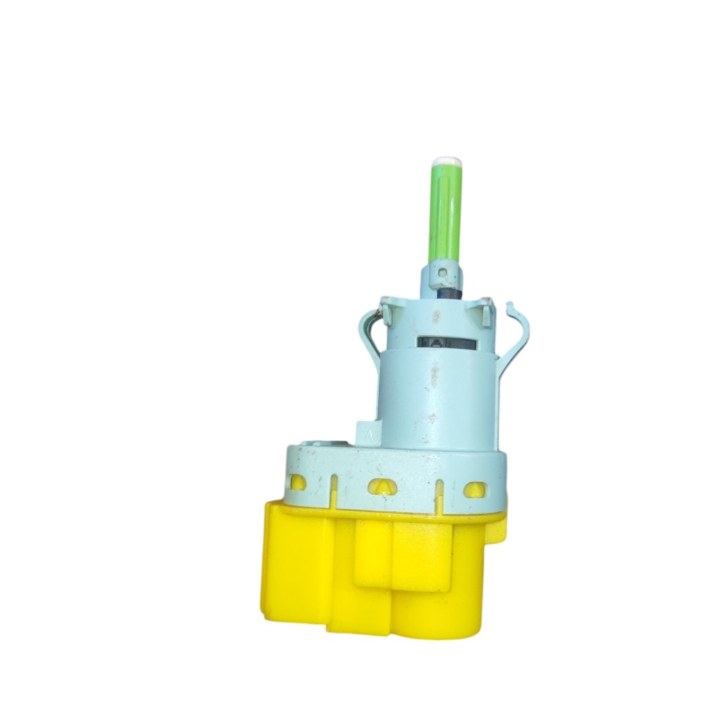 Interruptor Luz Freio 12v Fiat Mobi Like 2017 2018 2019 2021