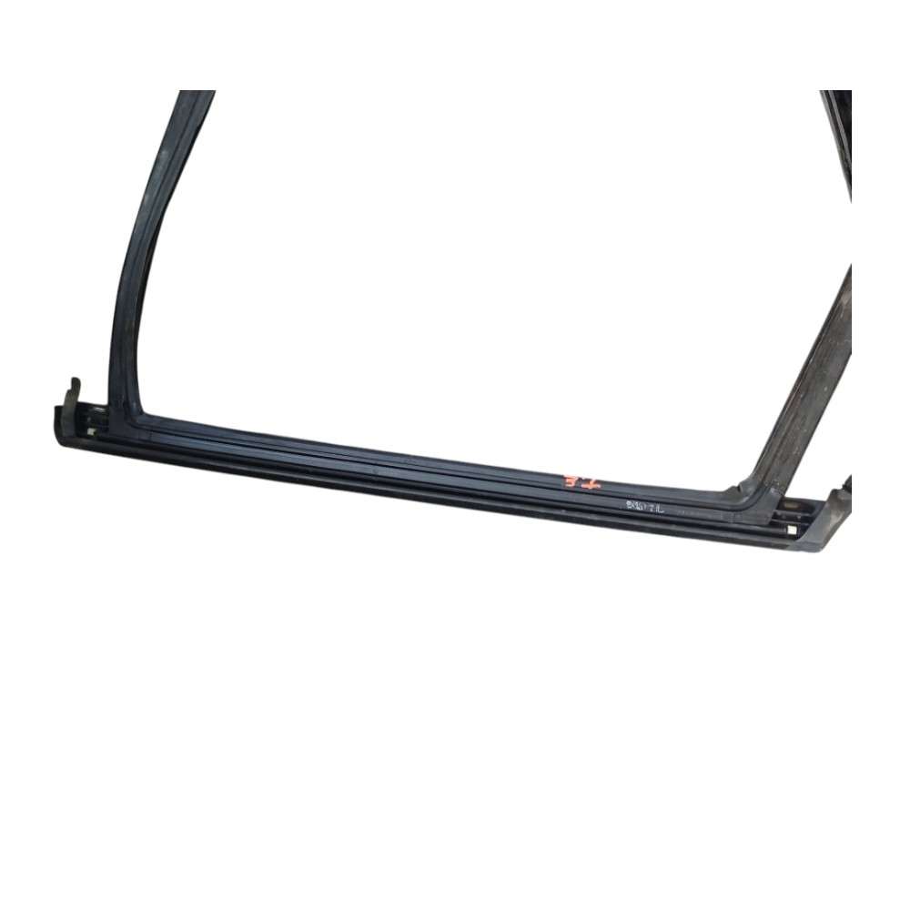 Borracha Canaleta Traseira Esquerda Volvo Xc60 2018 A 2024 9