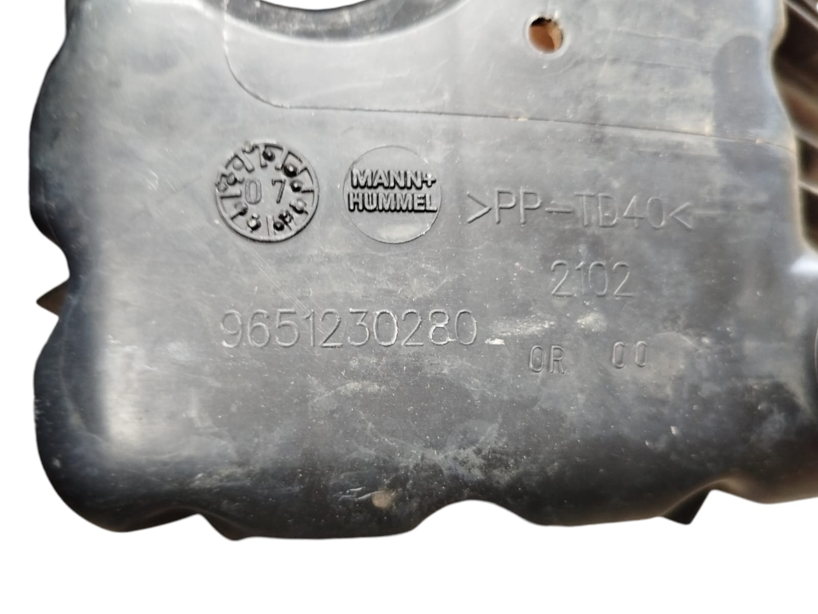 Caixa Filtro Ar 2.0 Citroen Peugeot C4 307 408 2008 A 2013 9