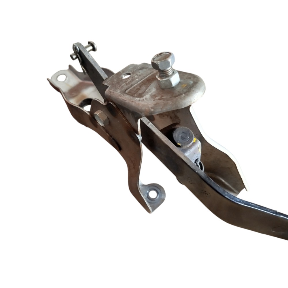 Pedal Embreagem Toyota Etio 2015 2016 2017 2018 2019 2020 8