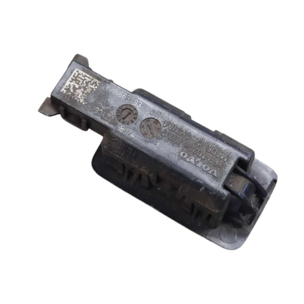 Luz Cortesia Forro Porta Volvo Xc60 T8 2018 A 2024 2