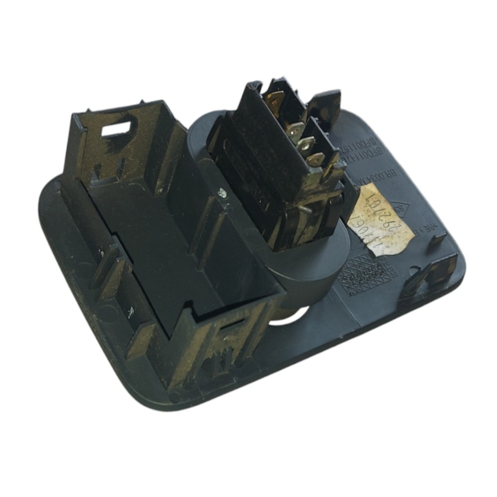 Botão Desembaçador Moldura Renault Clio 2000 2001 2002 2012 4