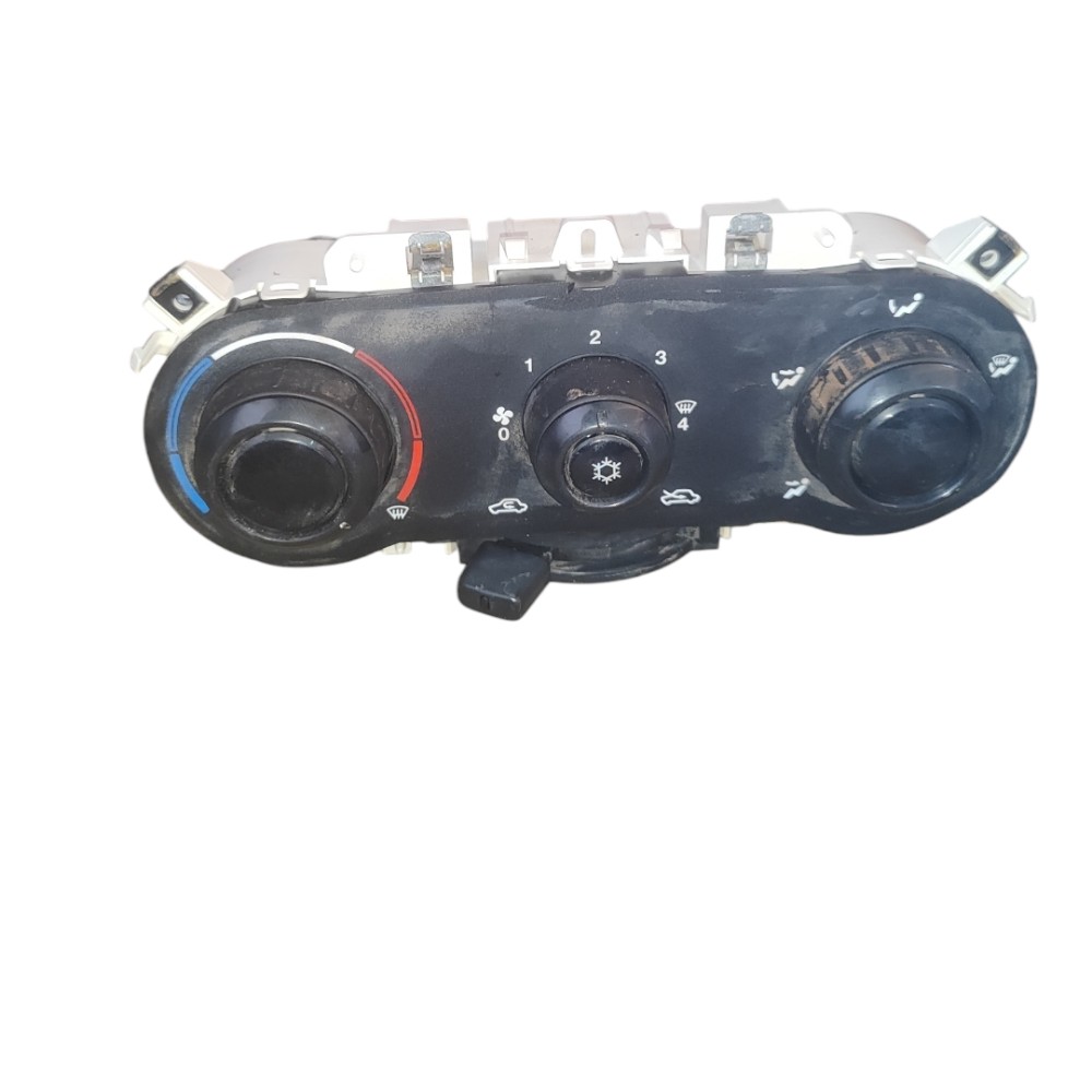Comando Ar Condicionado Fiat Mobi Like 2017 2018 2019 2022