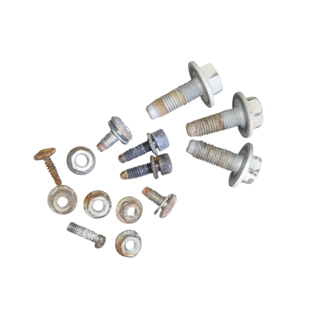 Jogo Parafusos Porta Dianteira Esquerda Fiat Mobi 2017 2021