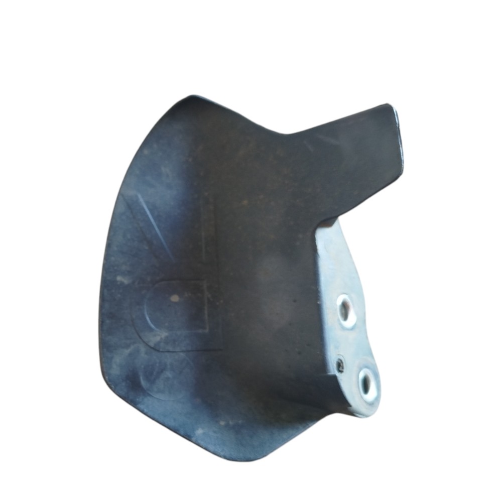 Defletor Pinça Freio Direito Vw Gol Polo Voyage Polo G5 G6 5