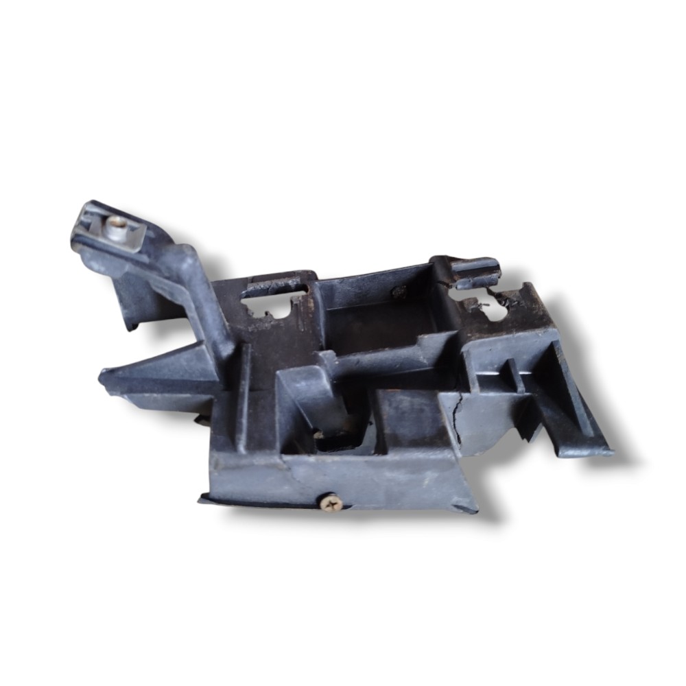 Suporte Guia Parachoque Dianteira Direito 307 2010 Detalhe 3