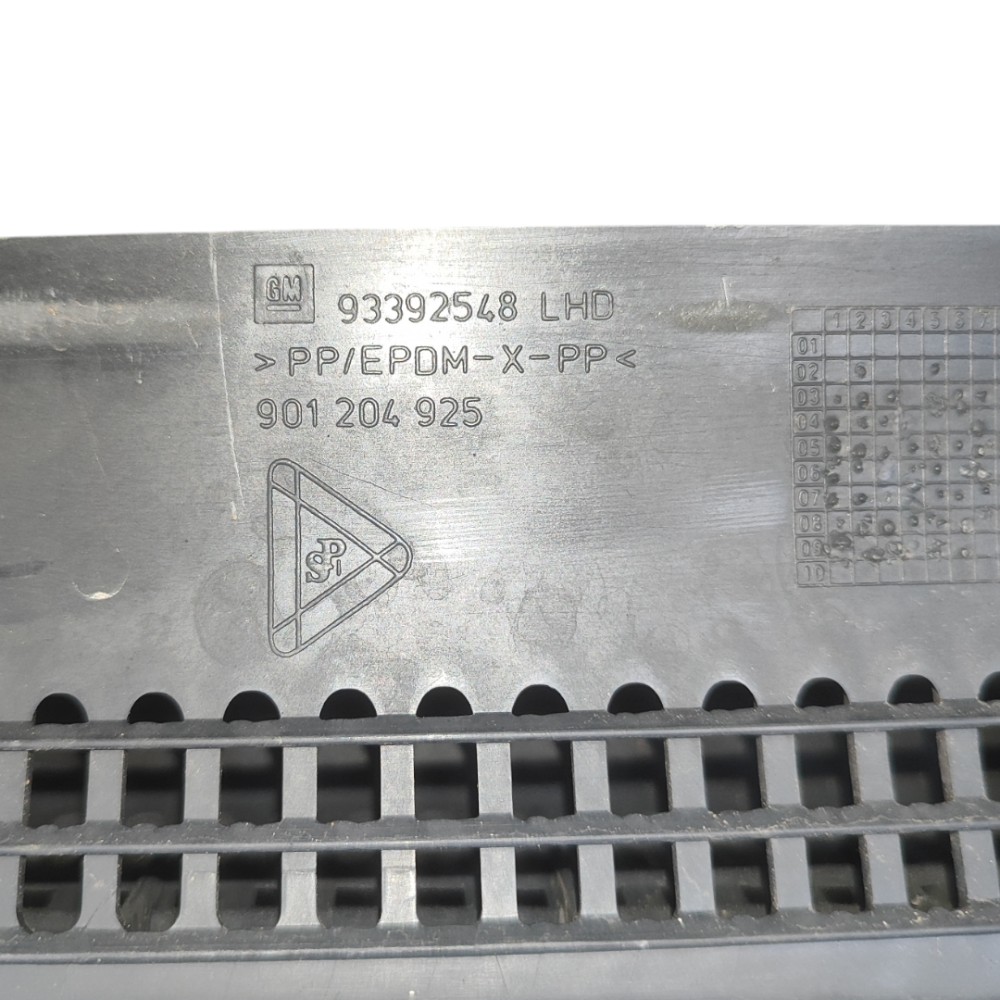 Grade Churrasqueira Parabrisa Gm Meriva 2003 2004 2006 2012 Preto Original