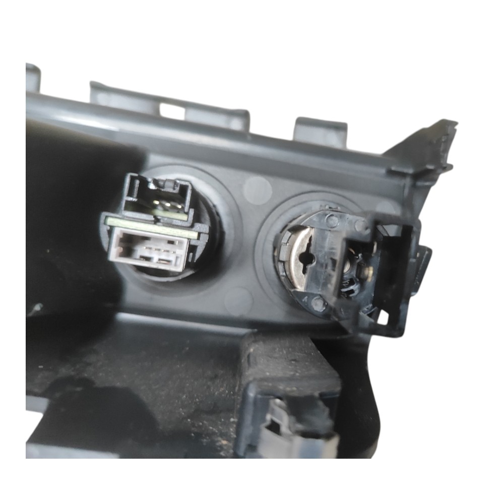 Porta Moldura Usb Entrada Cinzeiro Peugeot 208 2008 2021 4
