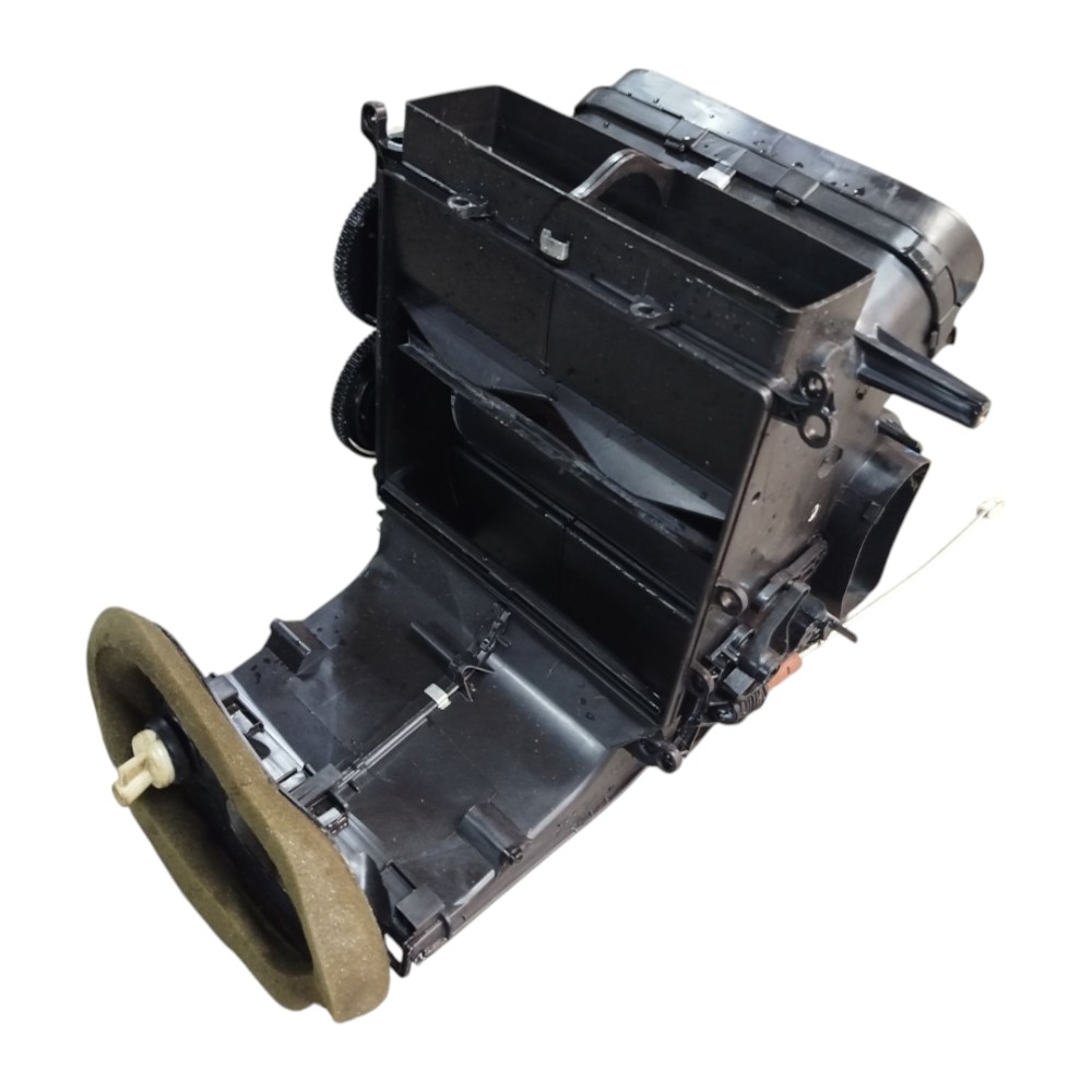 Caixa Evaporadora Ar Condicionado Vw Polo 1.6 2009 2010 2015