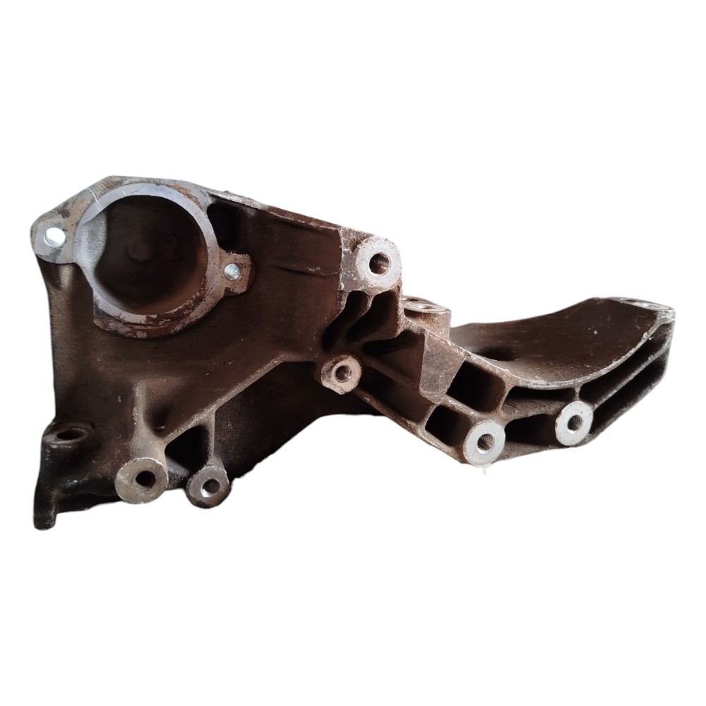 Suporte Compressor Ar Bomba Hidráulica Gm Vectra 1996 A 2005