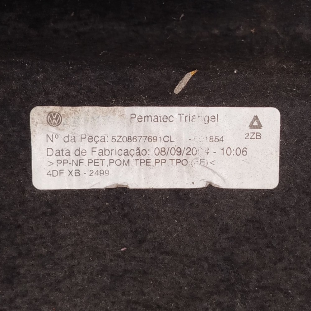 Tampão Bagagito Volkswagen Fox 2004 A 2014 5z08677691 Cinza 5