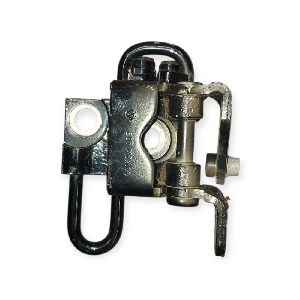 Dobradiça Porta Traseira Direita Vw Jetta 2005 2006 2010 2