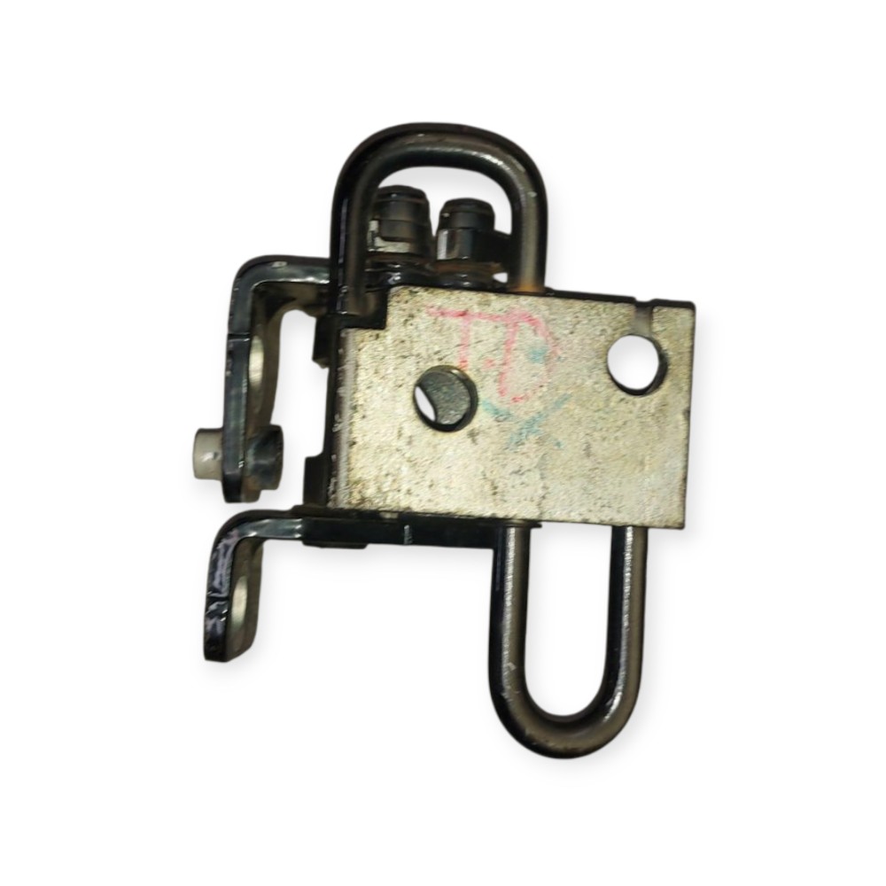 Dobradiça Porta Traseira Direita Vw Jetta 2005 2006 2010 5