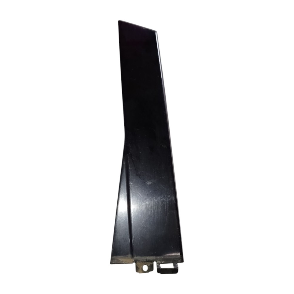 Moldura Acabamento Ext Vidro Traseiro Esquerdo Passat 98 05 Preto