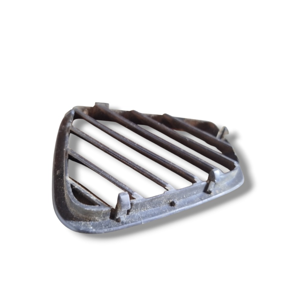 Grade Difusor Ar Superior Direito Astra 1999 2001 2003 2012 7