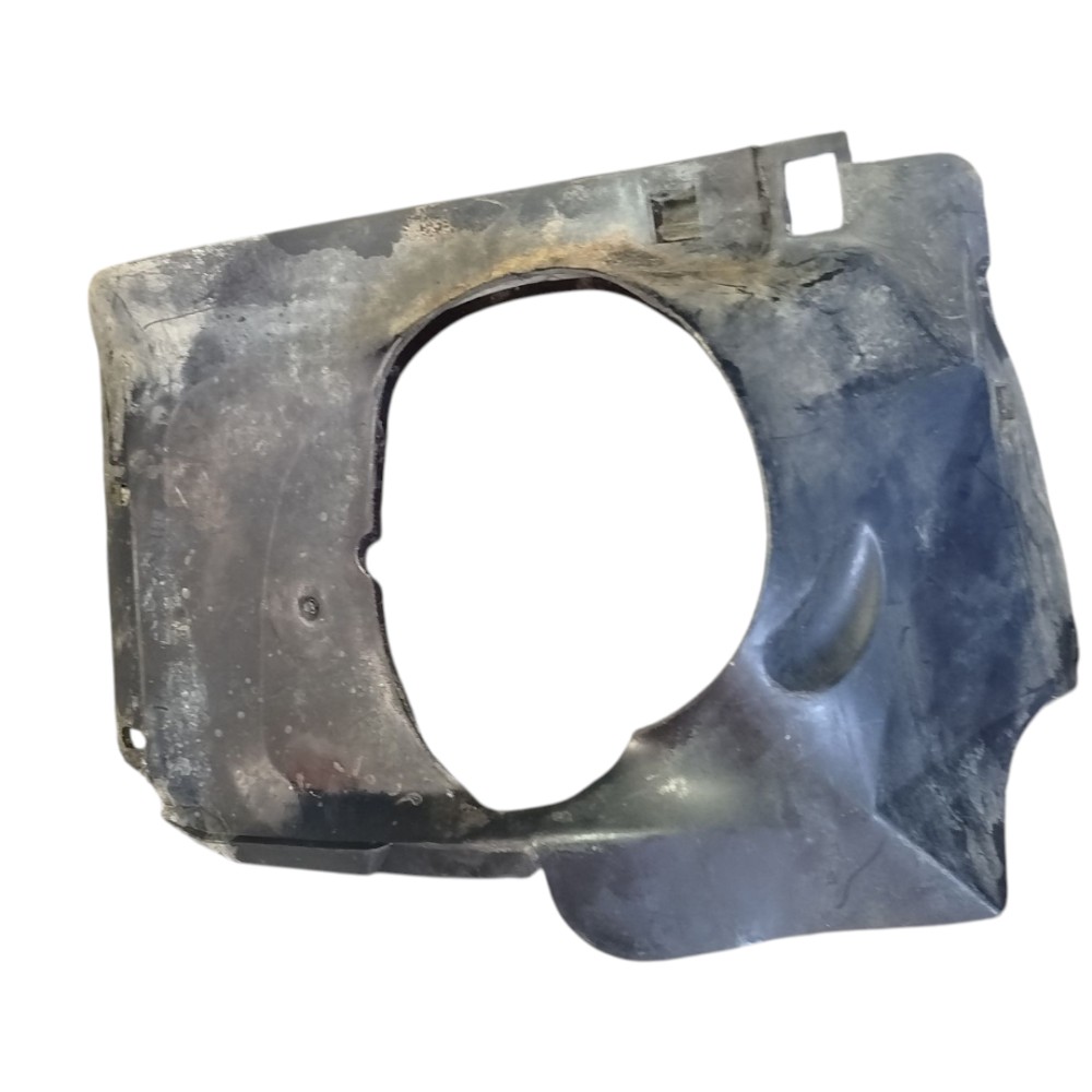 Defletor Capa Da Roda Traseira Vw Passat 1996 1997 1998