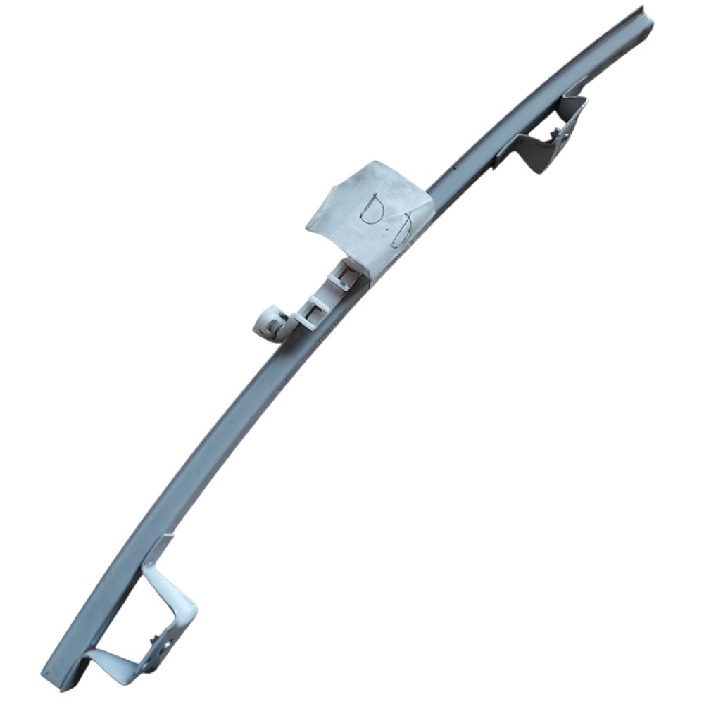 Guia Canaleta Vidro Dianteiro Direito Gm Corsa 2002 A 2012 4