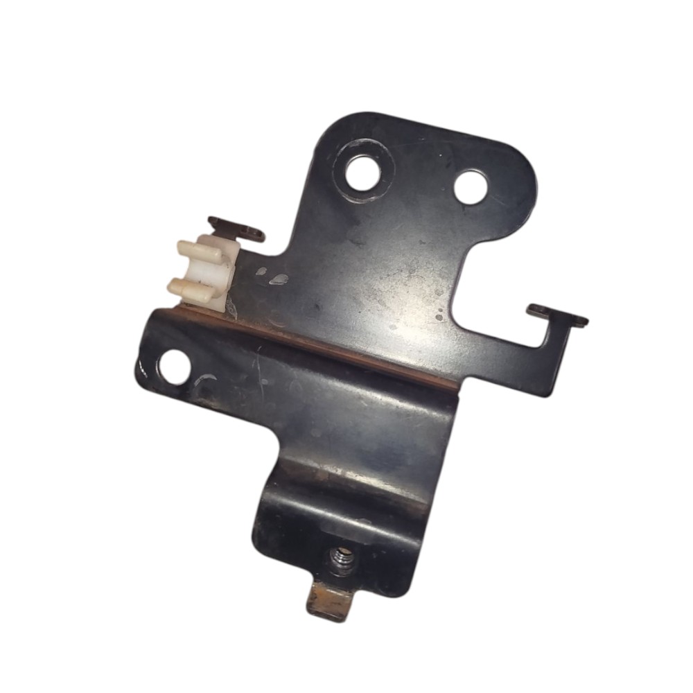 Suporte Linha Freio Nissan March 2011 2015 2020  Preto 2