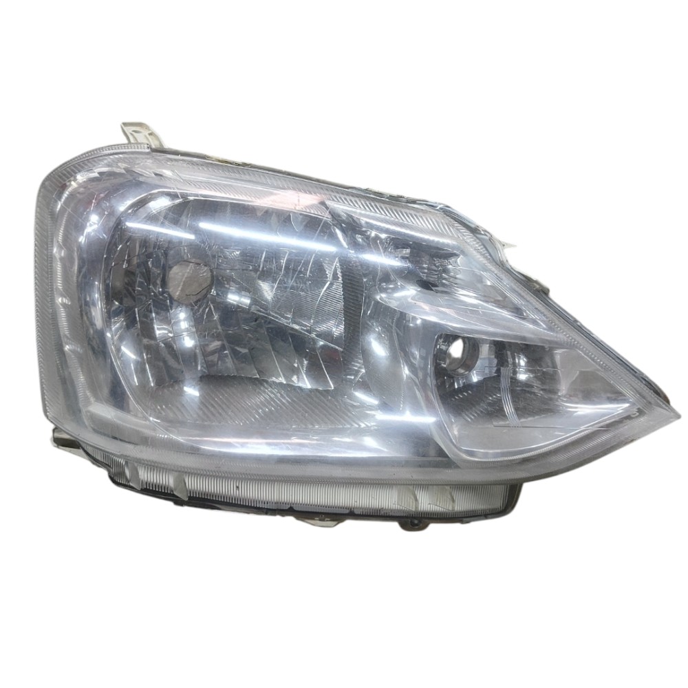 Farol Toyota Etios Lado Direito 2013 2014 2015 2016 2018