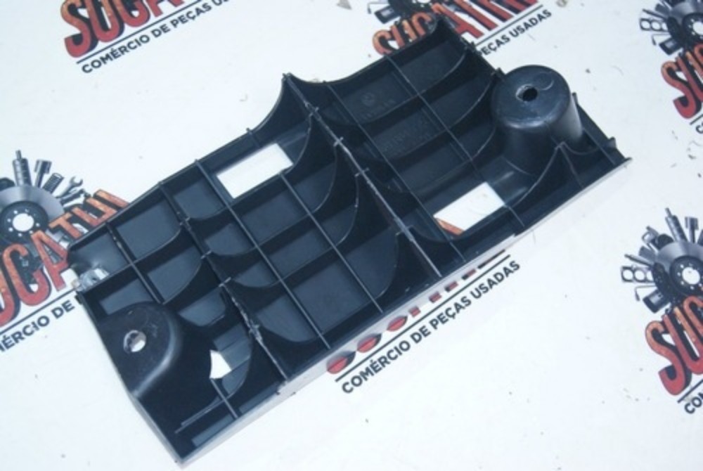 Suporte Descanso Pé Motor Bora Golf Jetta New Beetle