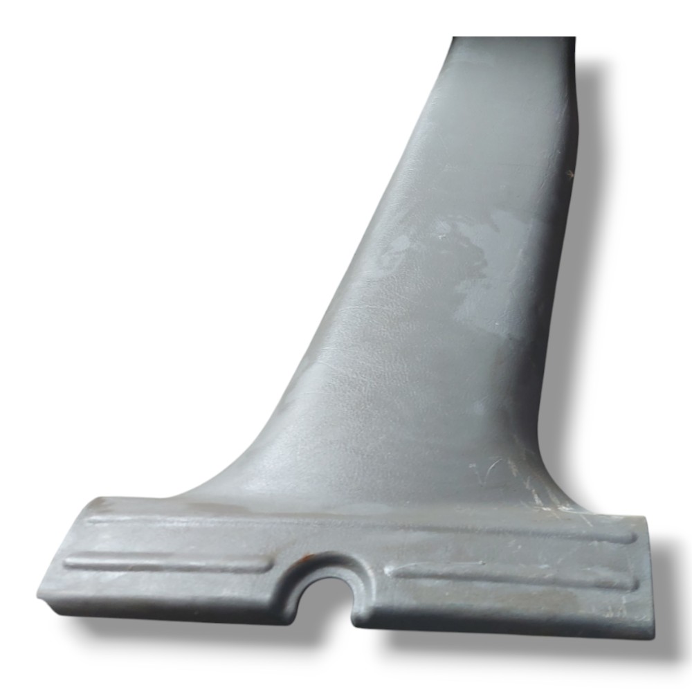 Acabamento Coluna Central Direito Gol G4 1999 2000 2005 2007