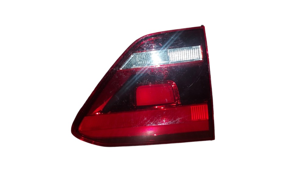 Lanterna Tampa Traseira Esquerda Fox 2015 2019 2400507 Esquerdo/motorista
