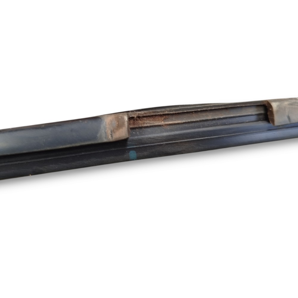Borracha Vidro Traseiro Direito Toyota Etios 2013 2014 2016 5