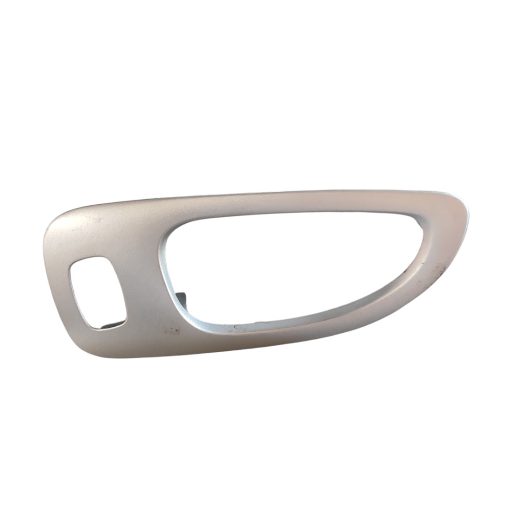 Moldura Maçaneta Dianteira Direita Peugeot 307 Sw 2007 2012