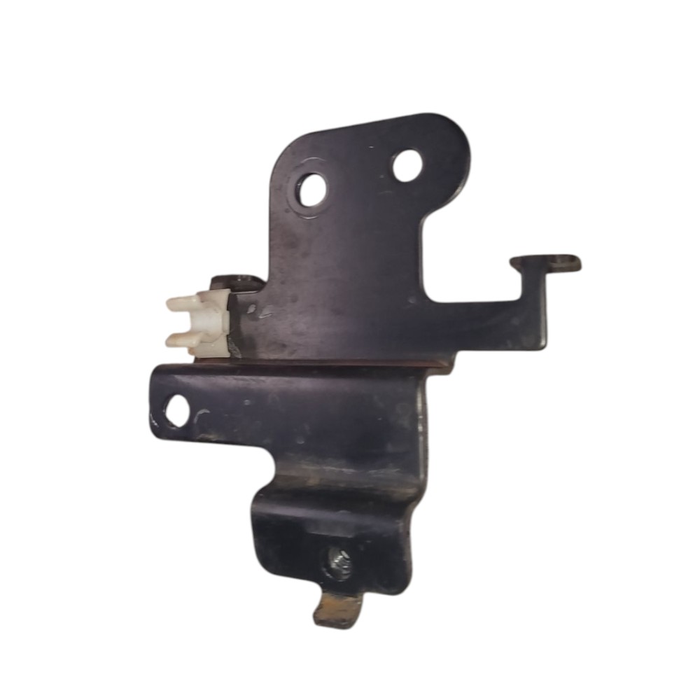 Suporte Linha Freio Nissan March 2011 2015 2020  Preto 3