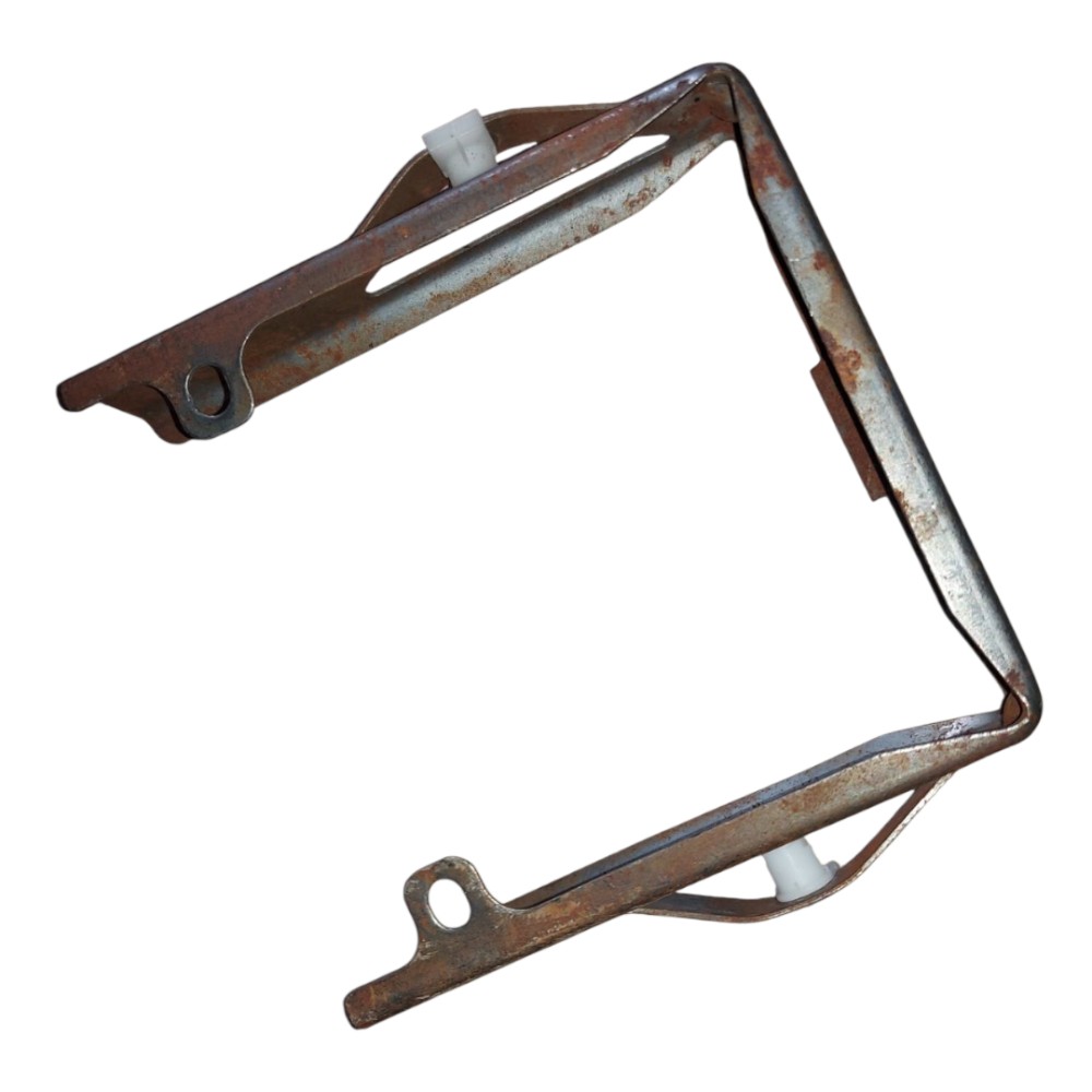Suporte Buzina Painel Gm Corsa Monatana 2002 2005 2008 2012