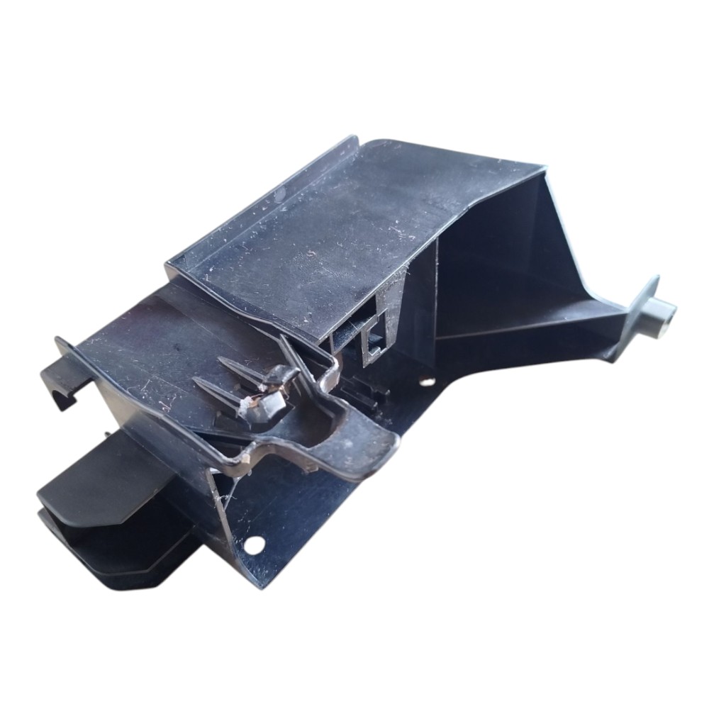 Suporte Conector Esquerdo Branco Ve Jetta 2.5 2007 2008 2013 5