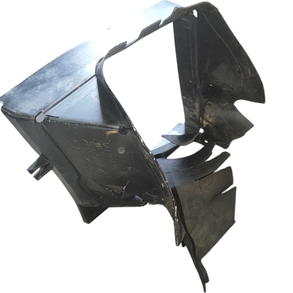 Duto Ar Central Parachoque Dianteiro Vw Passat 1996 2005 Preto