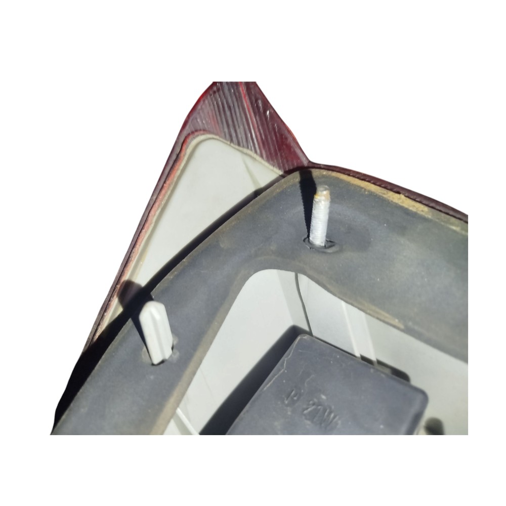 Lanterna Direita Ford Fiesta 1996 1997 1998 1999 2000 2004 4