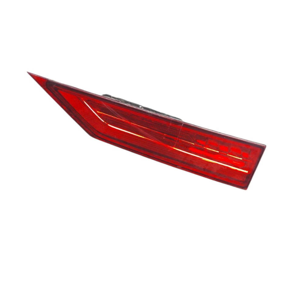 Lanterna Tampa Traseira Esquerda Volvo Xc60 T8 2018 A 2024