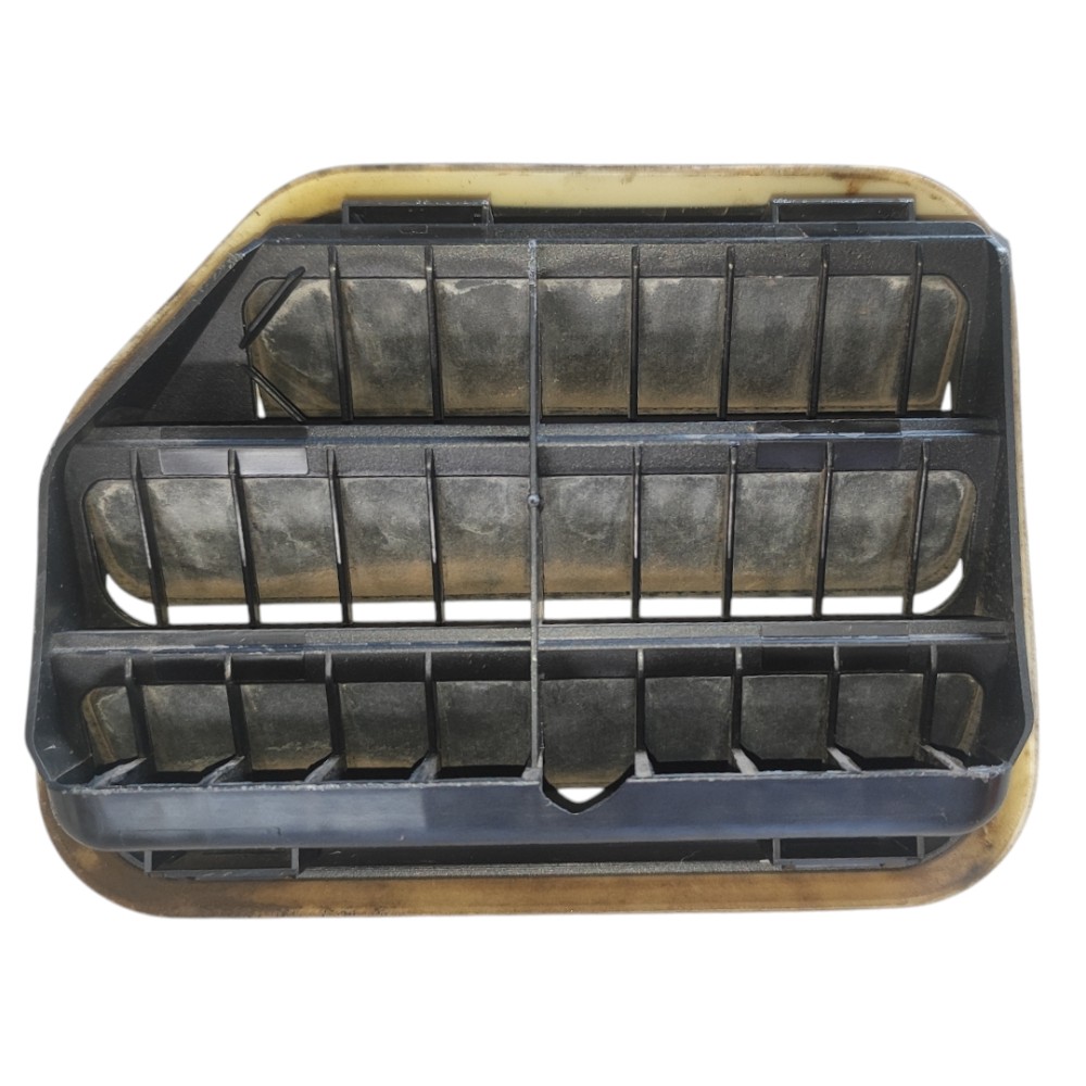 Moldura Grade Ventilação Direita Ford Focus 2014 2015 2019 5