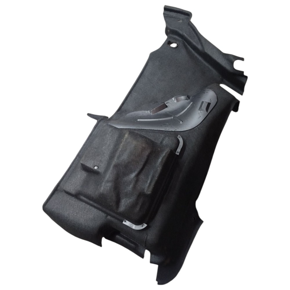 Carpete Esquerdo Porta Malas Vw Passat 1996 1997 2002 5