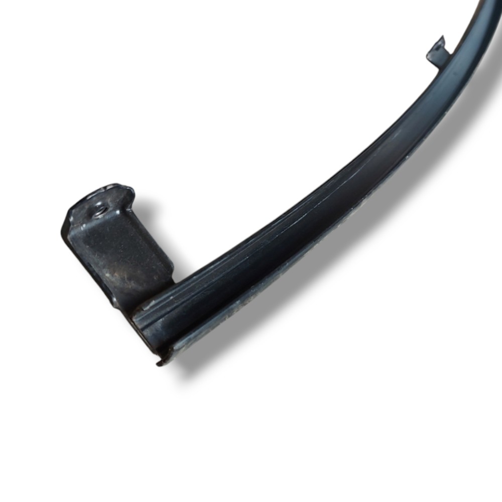 Guia Canaleta Traseiro Esquerdo Toyota Corolla 2011 2012 4