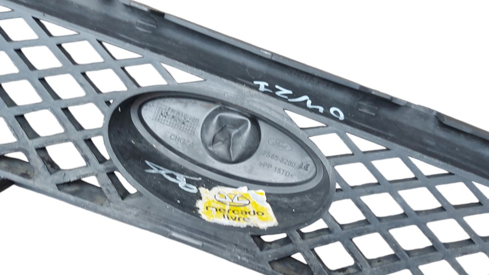 Grade Dianteira Radiador Fiesta 2006 2010 2012 C Detalhe 4