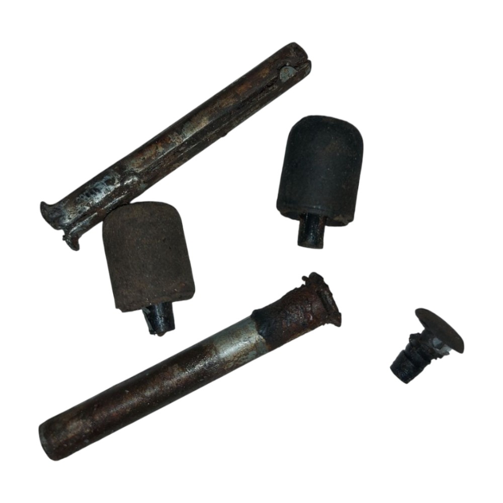 Parafusos Pino Porta Gm Corsa 2002 2004 2006 2008 2012