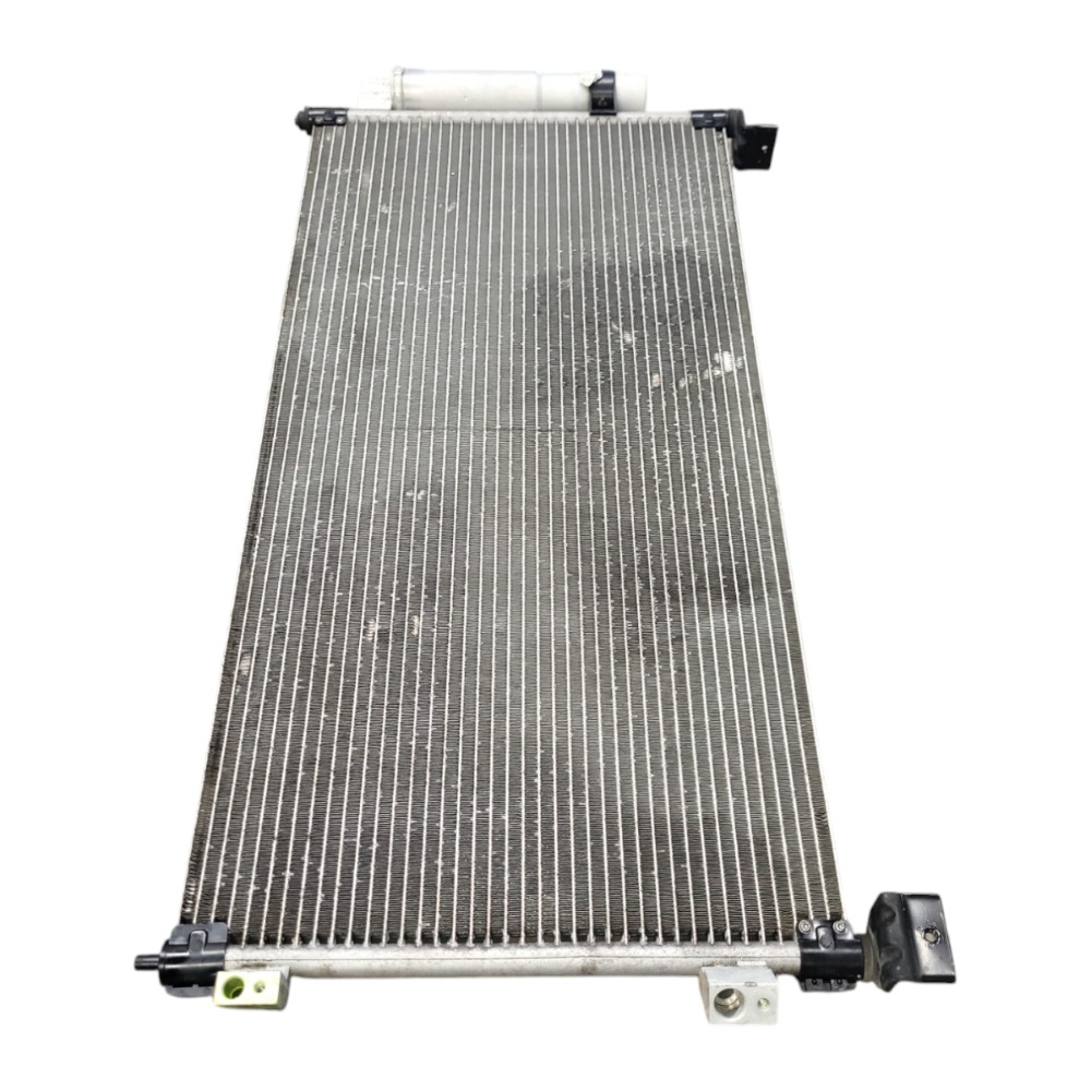 Condensador Nissan Sentra 2.0 2008 2009 2010 2011 2012 4