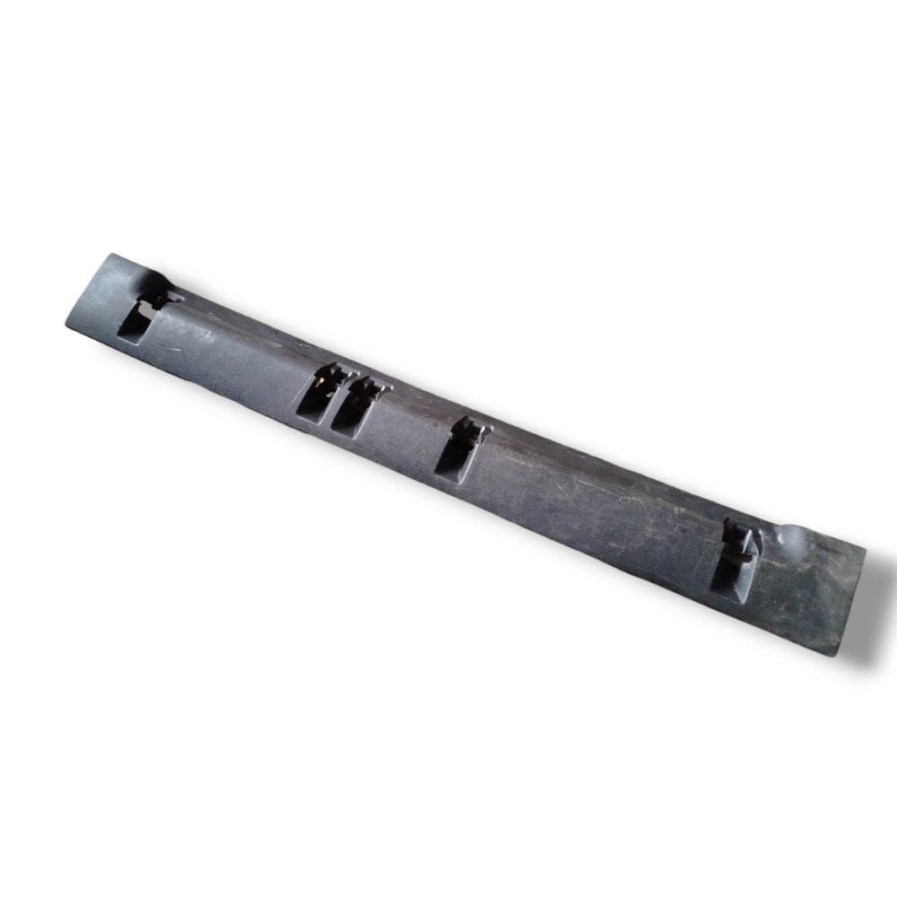 Moldura Soleira Banco Traseiro Peugeot 307 Se 2008 2013  Preto