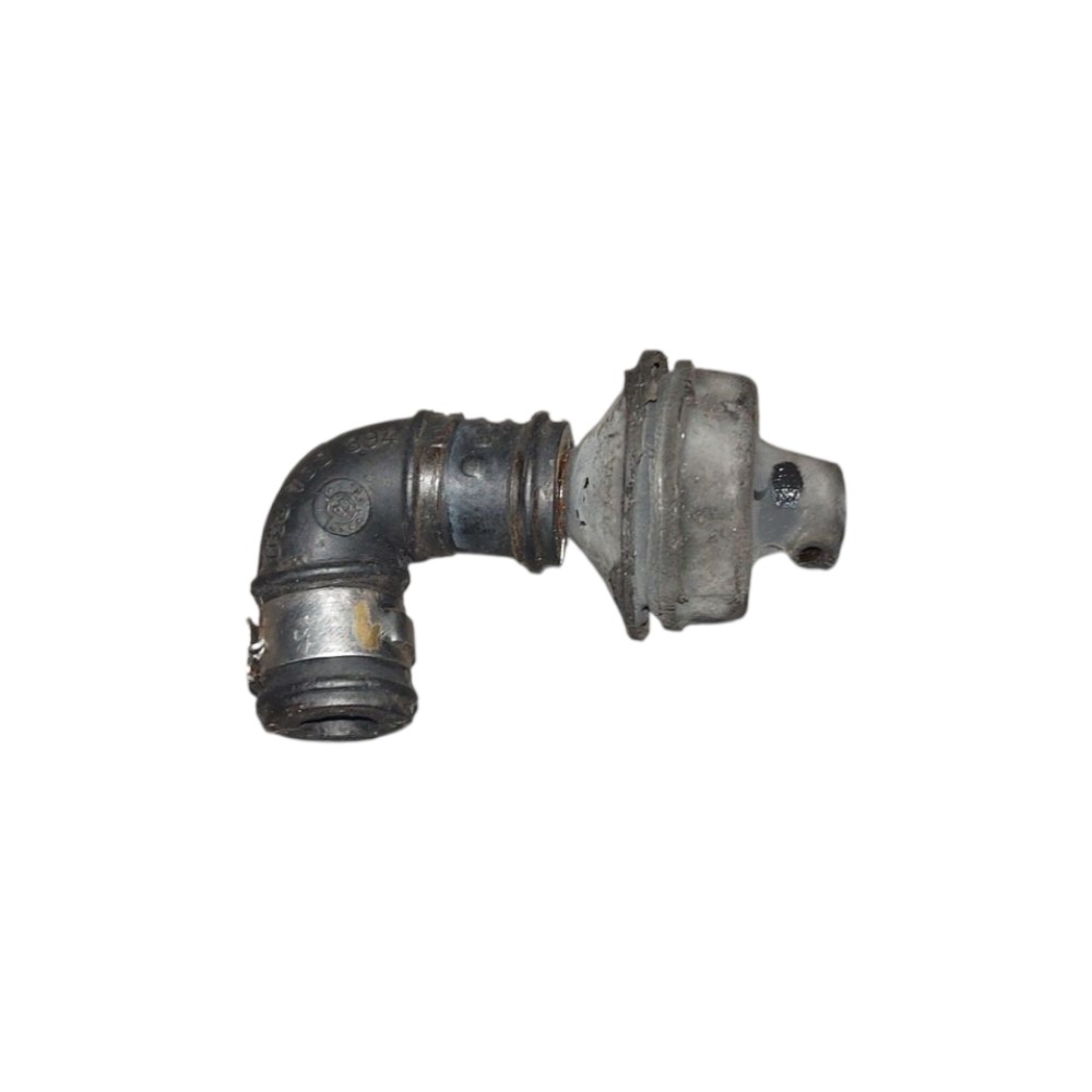 Conector Cotovelo Mangueira Vácuo Passat Alemão 058133394 Preto