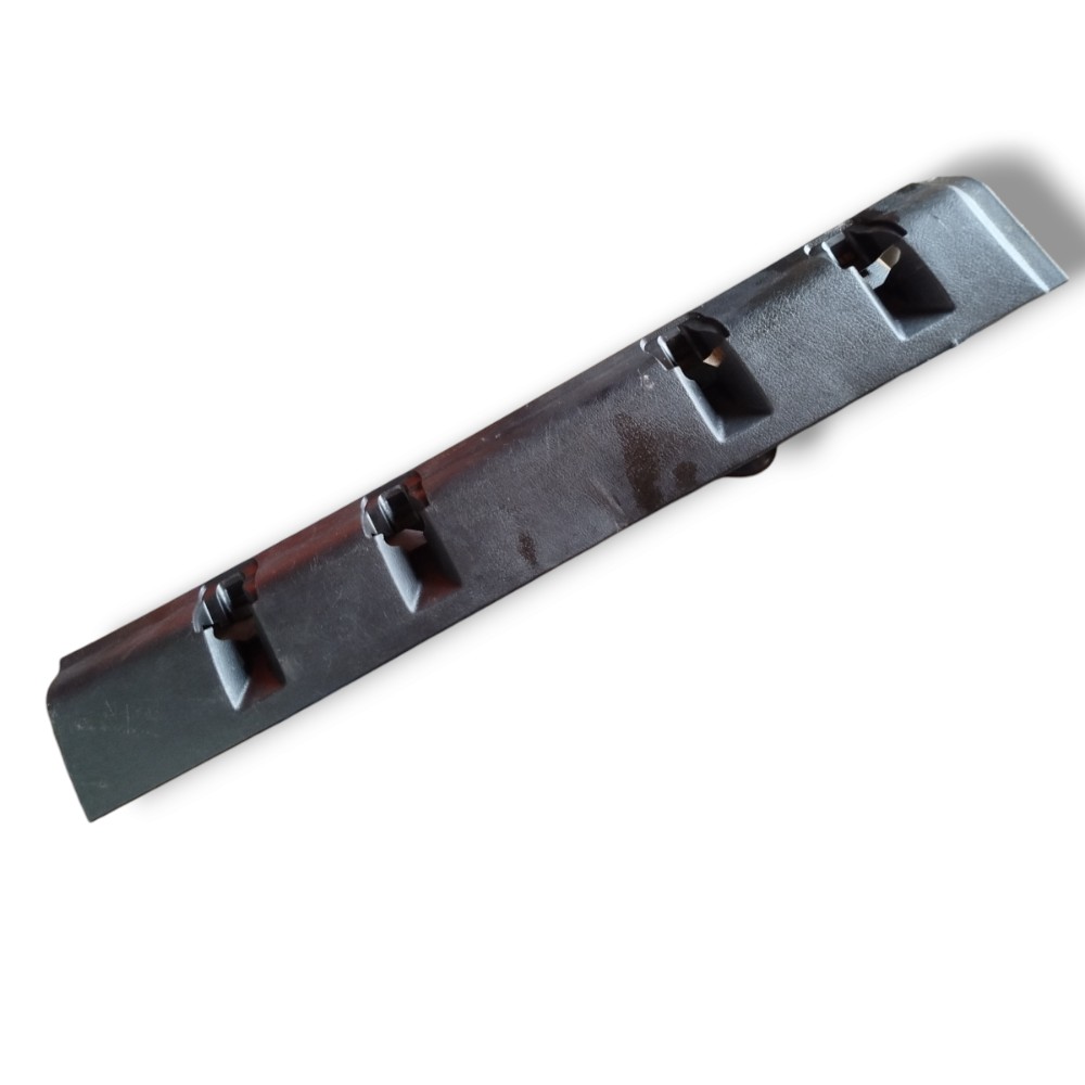 Moldura Soleira Tampa Traseira 307 Sw 2008 2013 Direito Preto