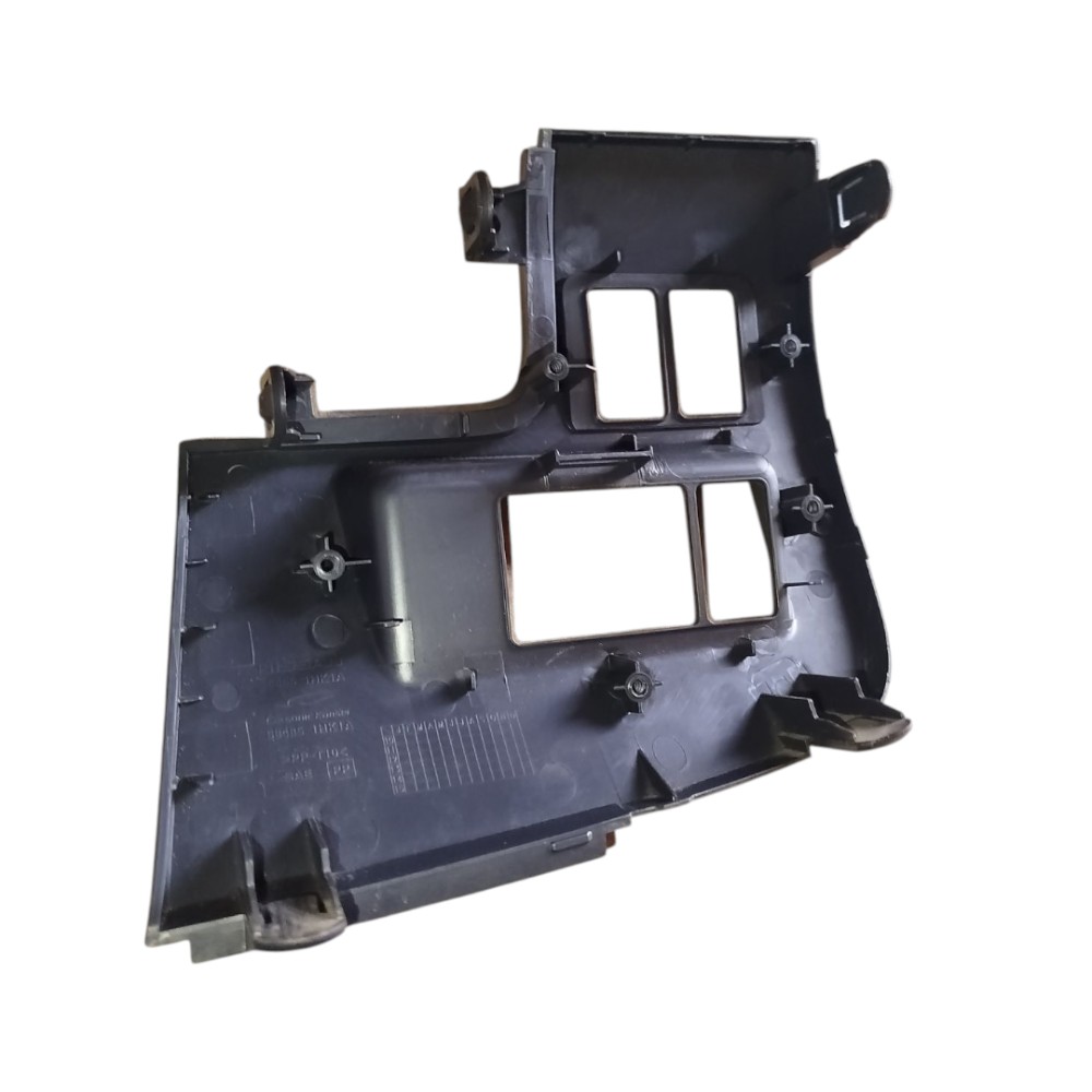 Moldura Painel Comando Retrovisor March Versa 2012 2015 2020 8
