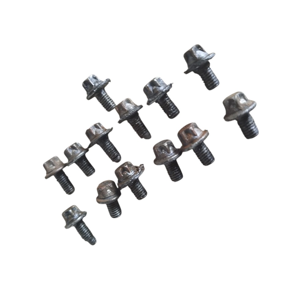 Parafusos Fixação Suporte Corsa Celta 1.0 2007 2008 2014 2