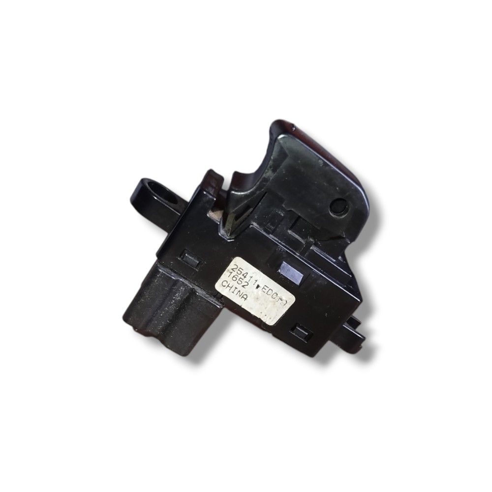 Botao Vidro Traseira Direita Nissan Sentra 2008 2012