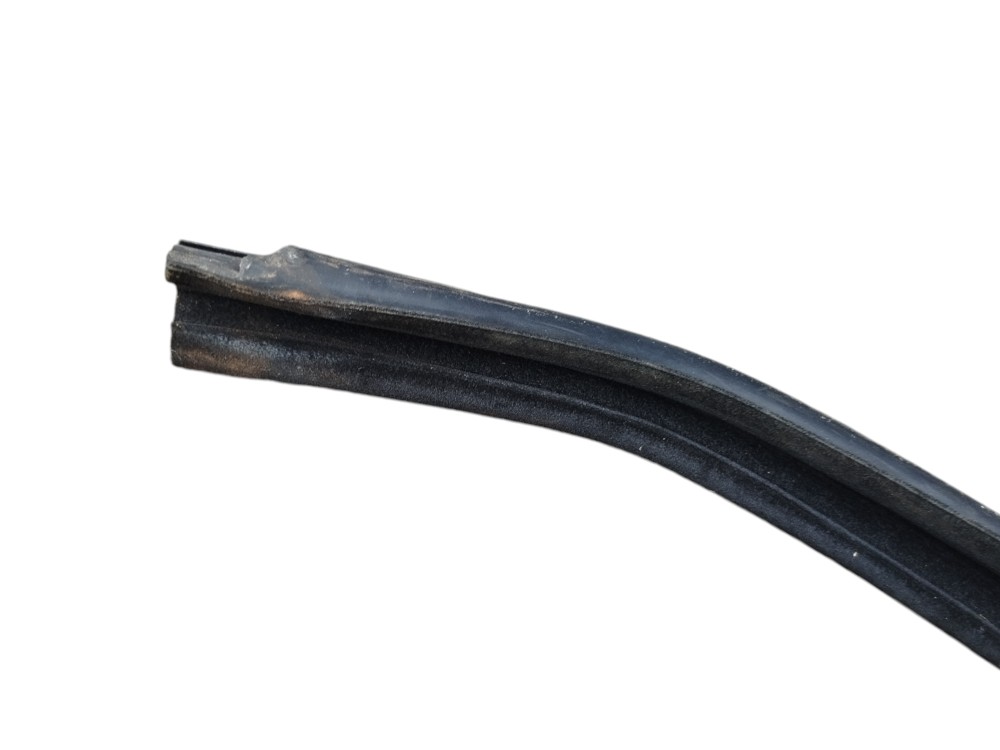 Borracha Vidro Dianteiro Direito Uno Mille 2p Fiasa 2001  Preto 4