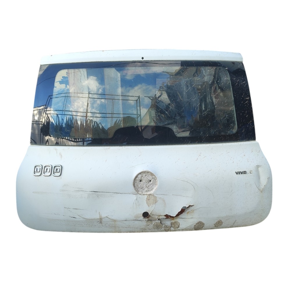 Tampa Traseira Fiat Uno Vivace 2011 2012 2014 Com Detalhe Branca