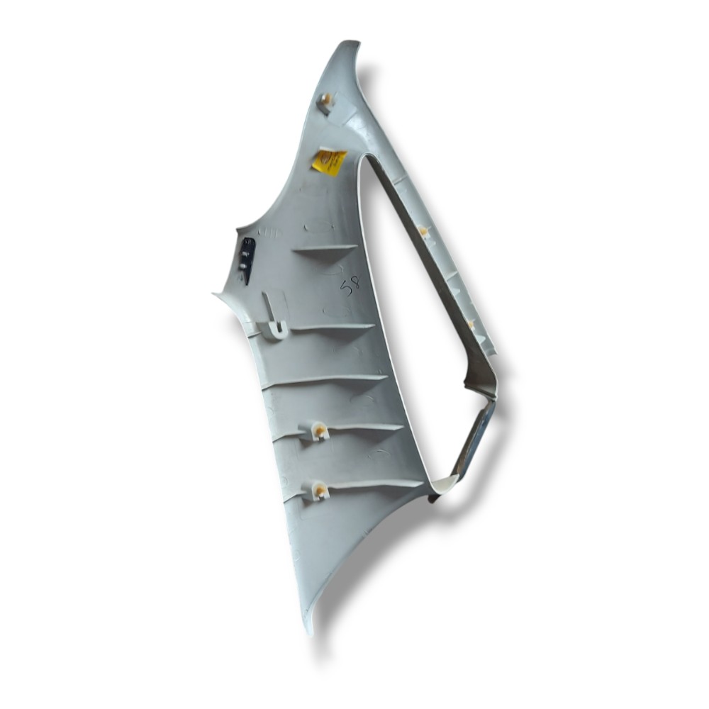 Moldura Coluna Vidro Traseiro Direito Gol Saveiro 1999 2005 7